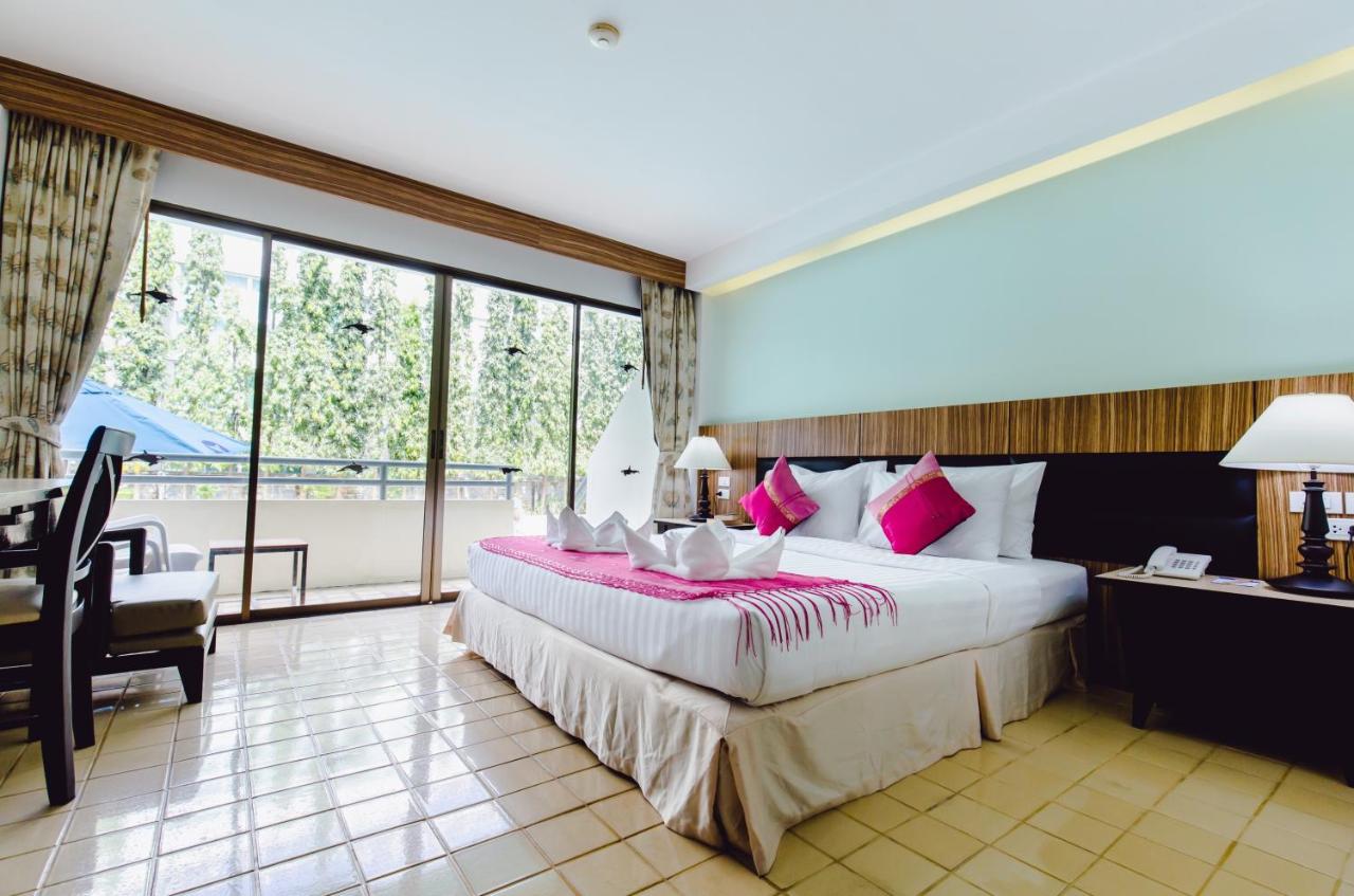 Karon Whale Resort Phuket