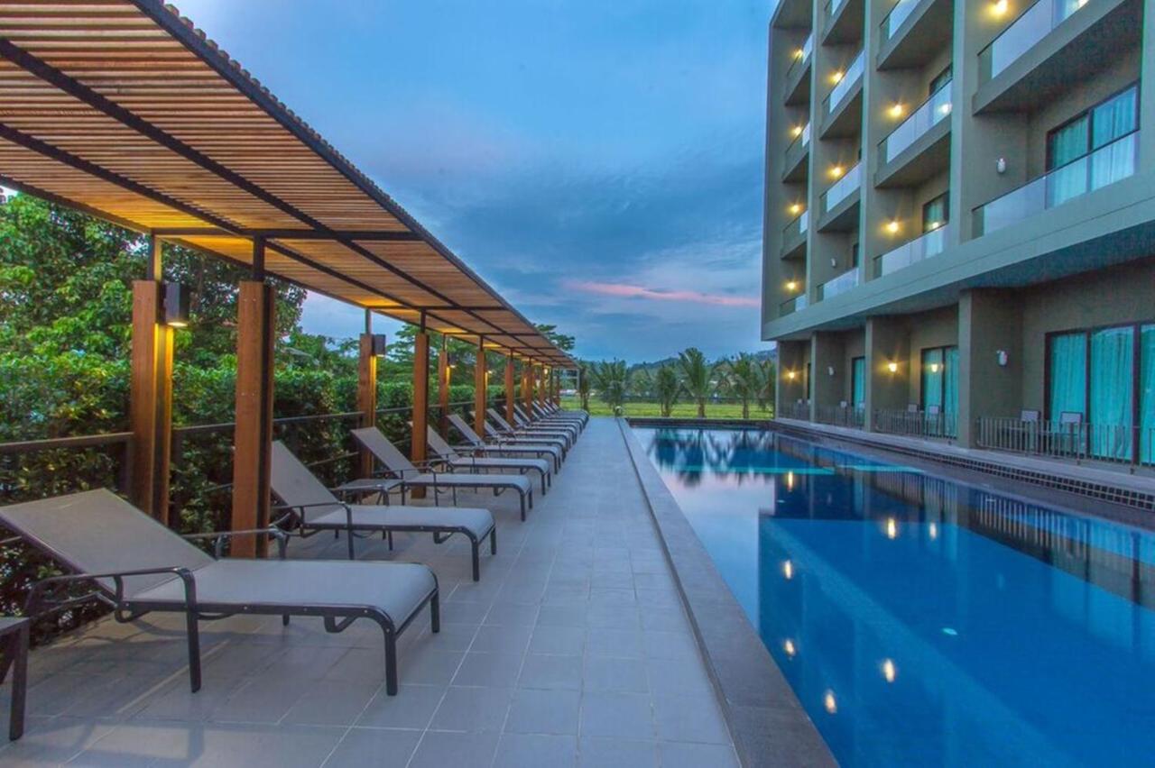 Sugar Marina Hotel -AVIATOR- Phuket Airport