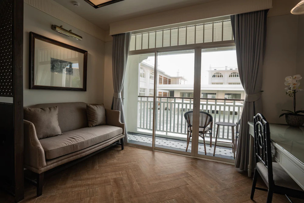 Marina Gallery Resort Kacha Kalim Bay