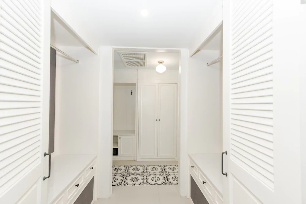 Marina Gallery Resort Kacha Kalim Bay