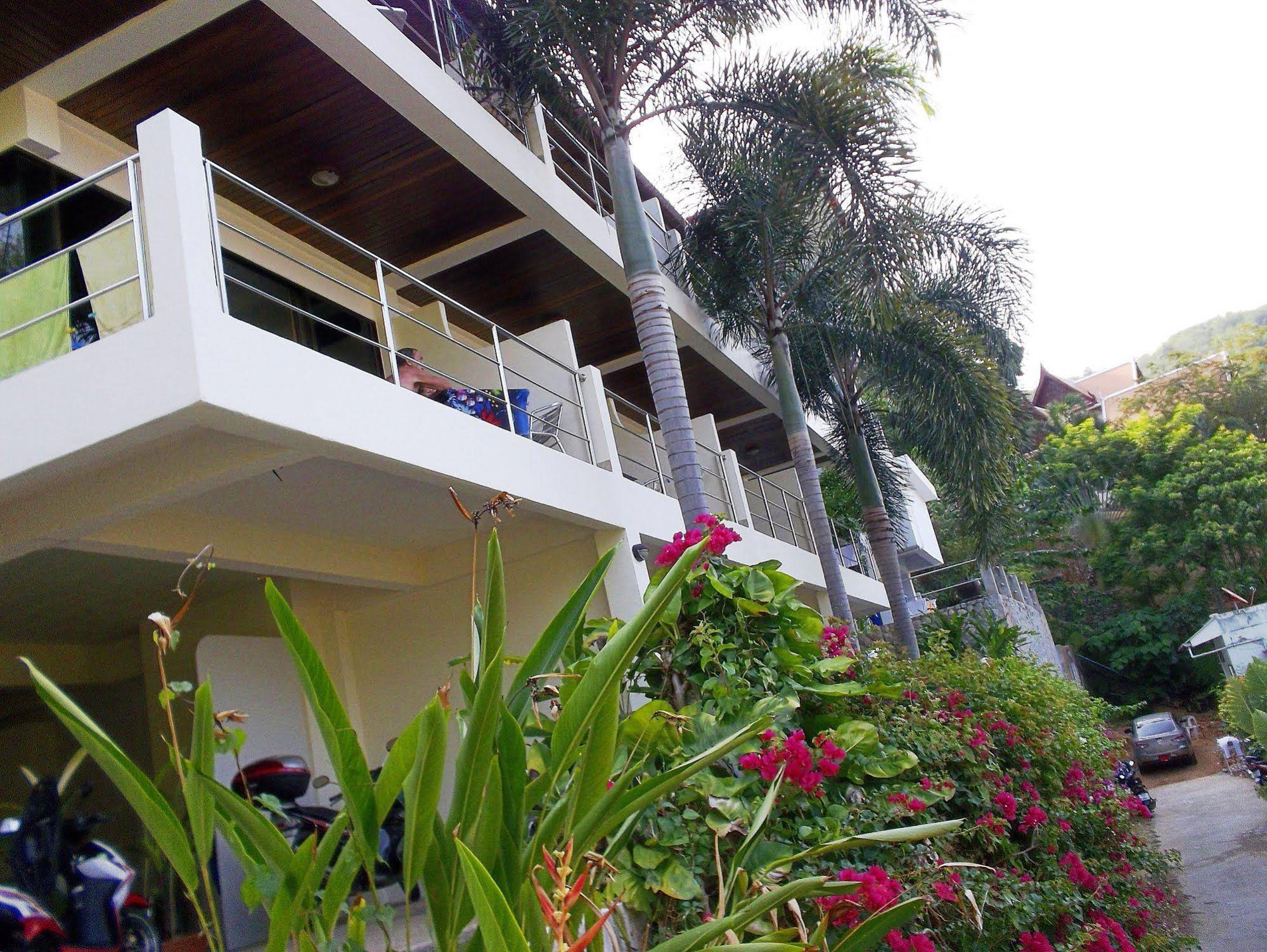 Mountain Seaview Luxury Apartments