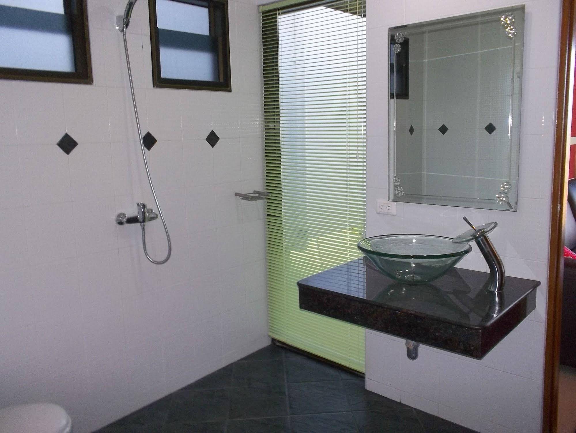 Mountain Seaview Luxury Apartments