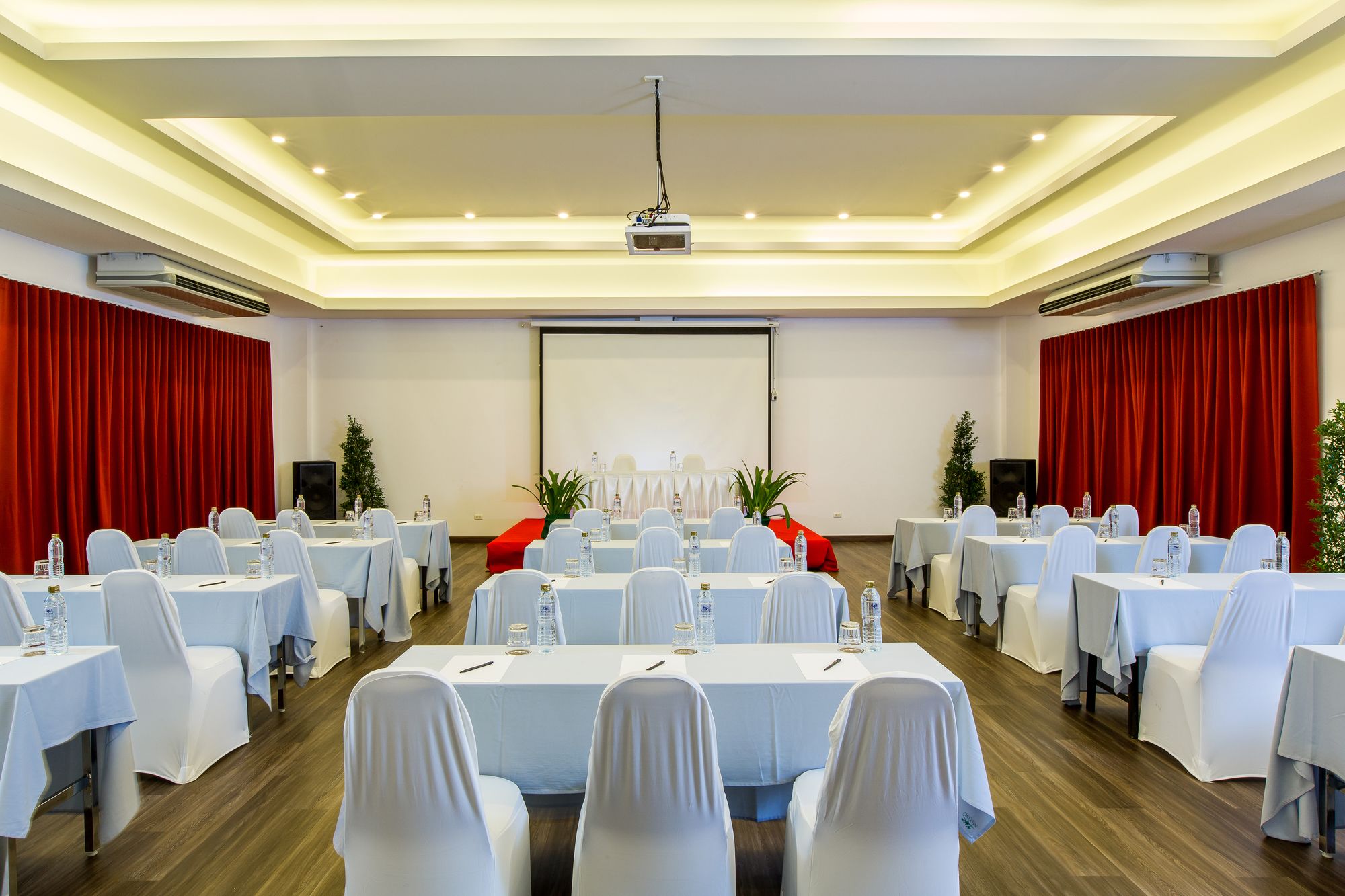 Nai Yang Beach Resort