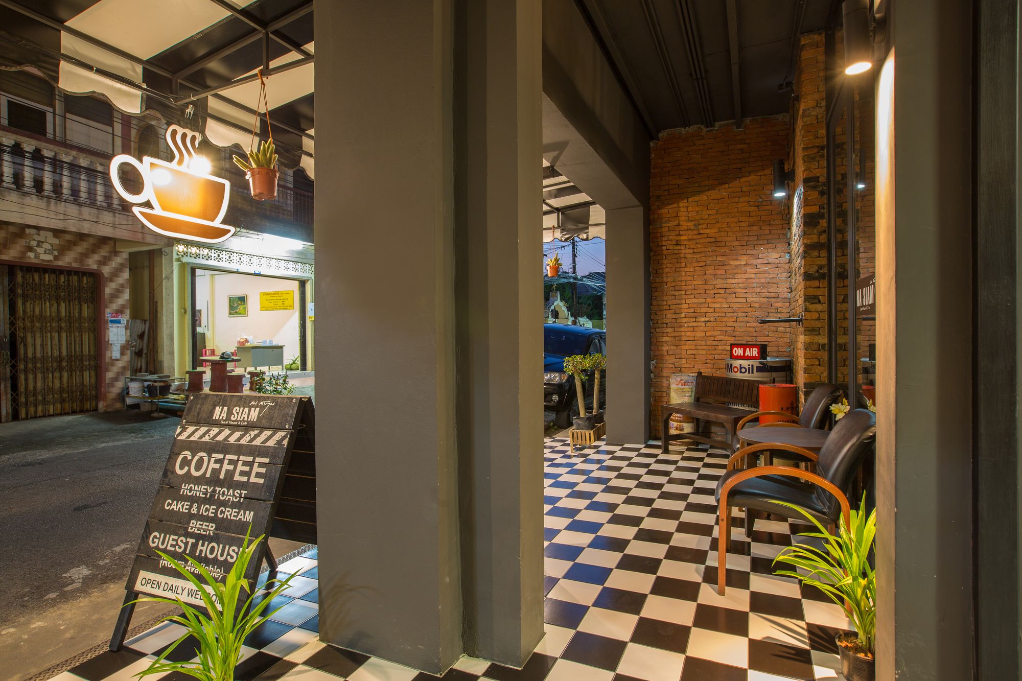 Na Siam Guesthouse