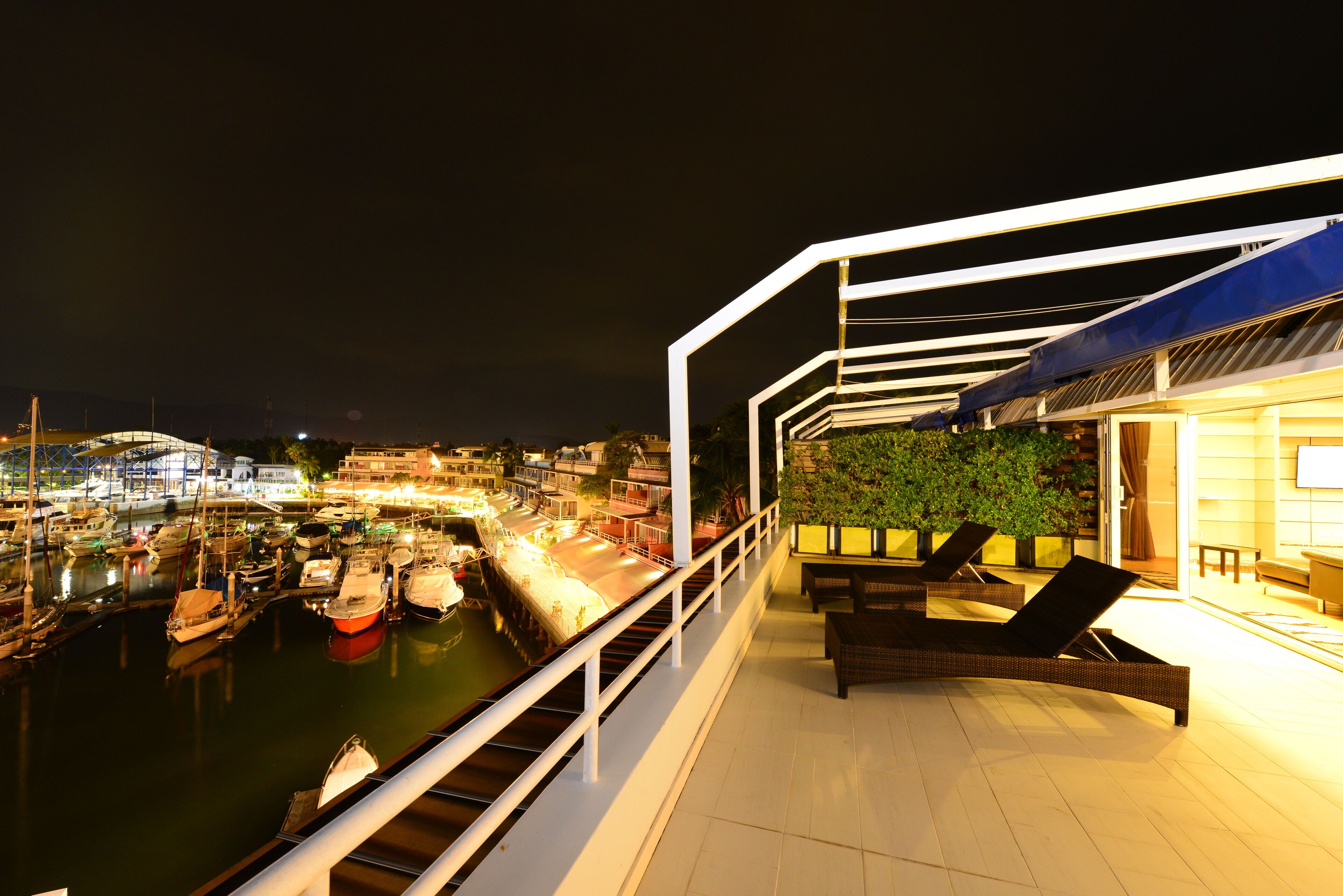 NH Boat Lagoon Phuket Resort