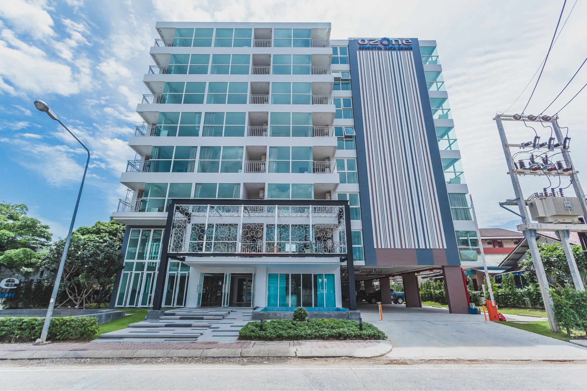 Ozone Condotel Kata Beach