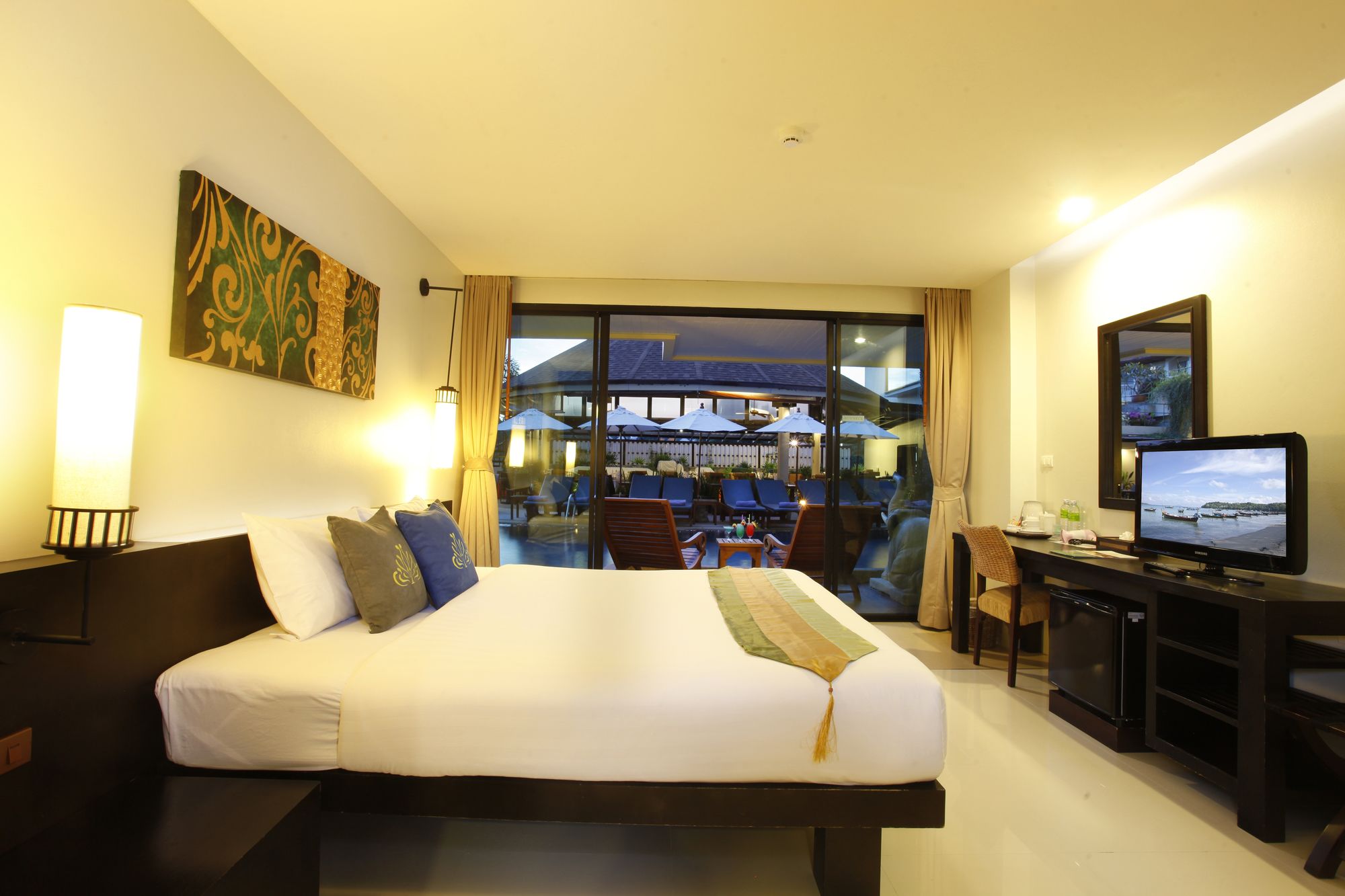 Palmyra Patong Resort