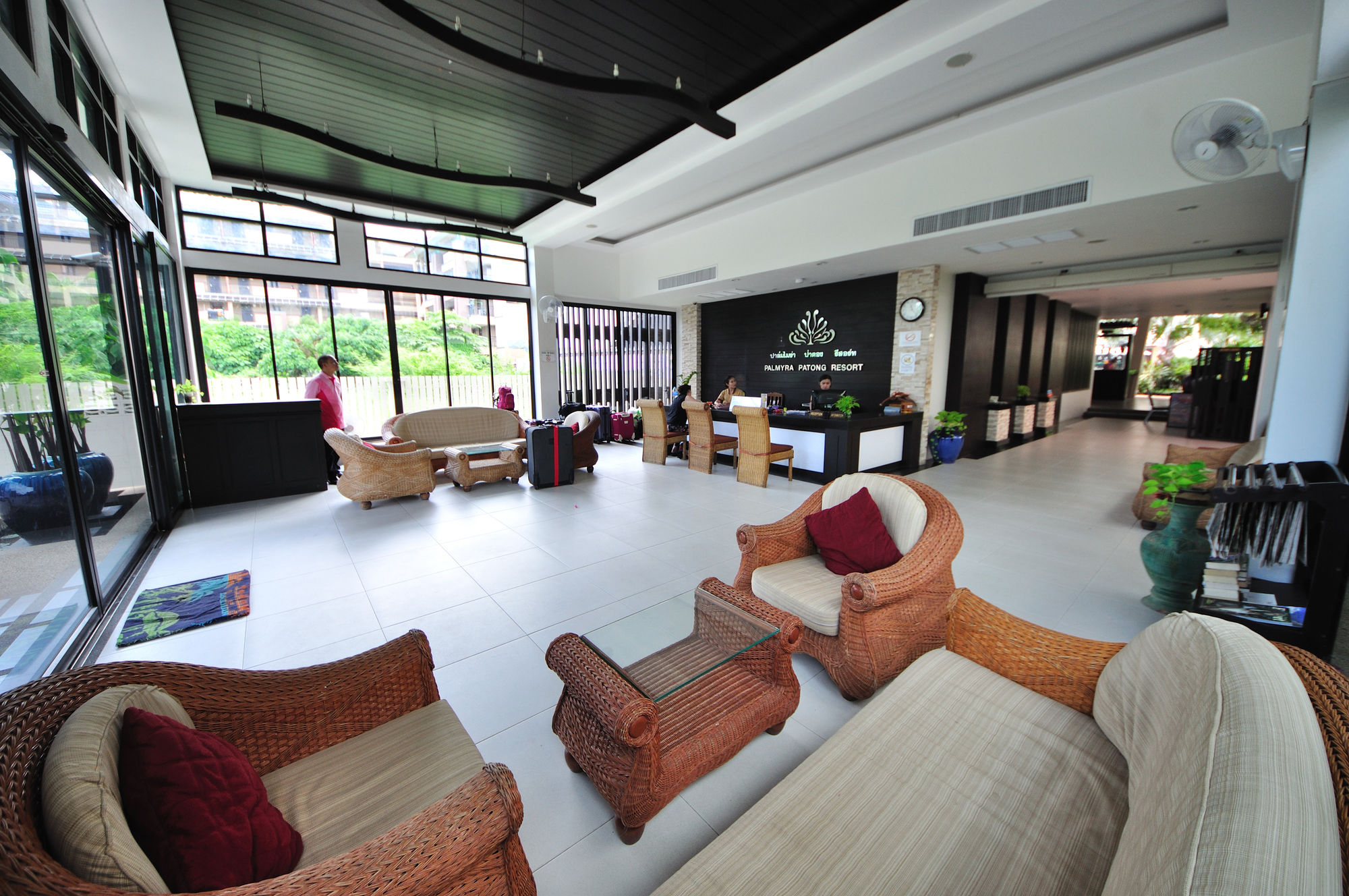 Palmyra Patong Resort