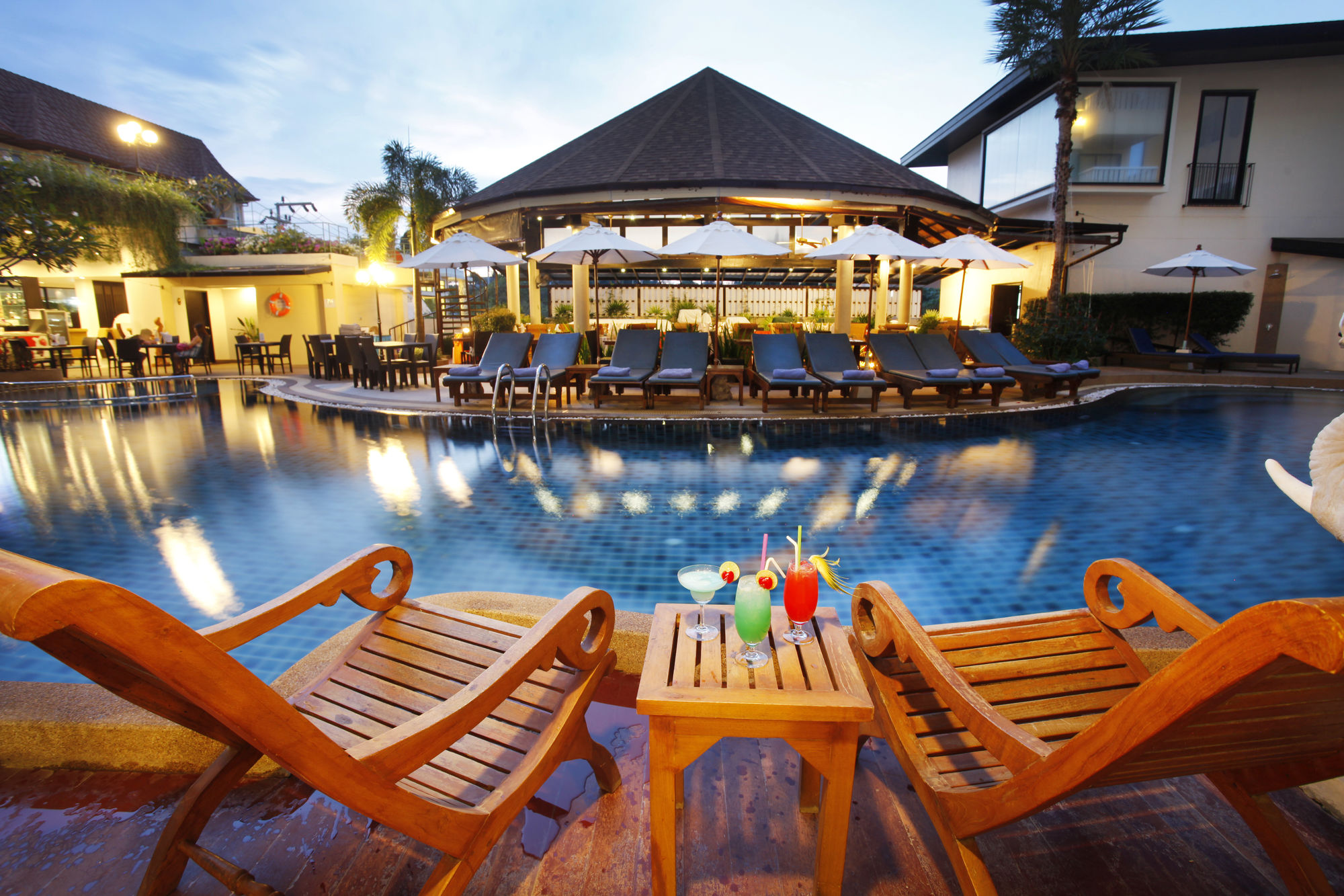 Palmyra Patong Resort
