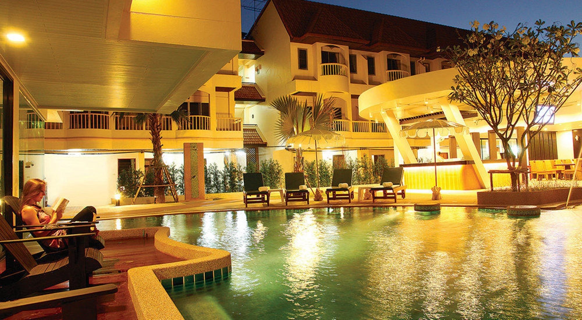 Palmyra Patong Resort