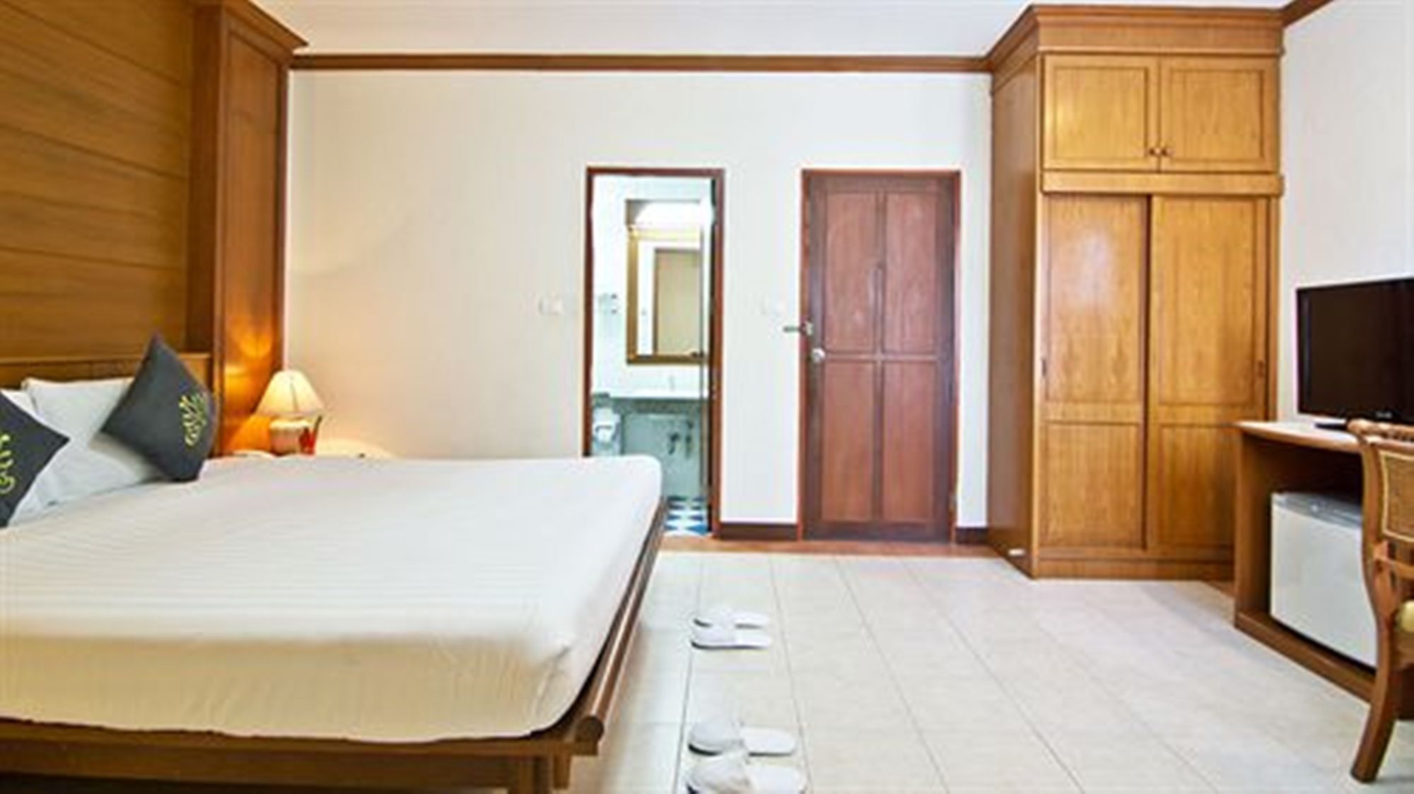 Palmyra Patong Resort