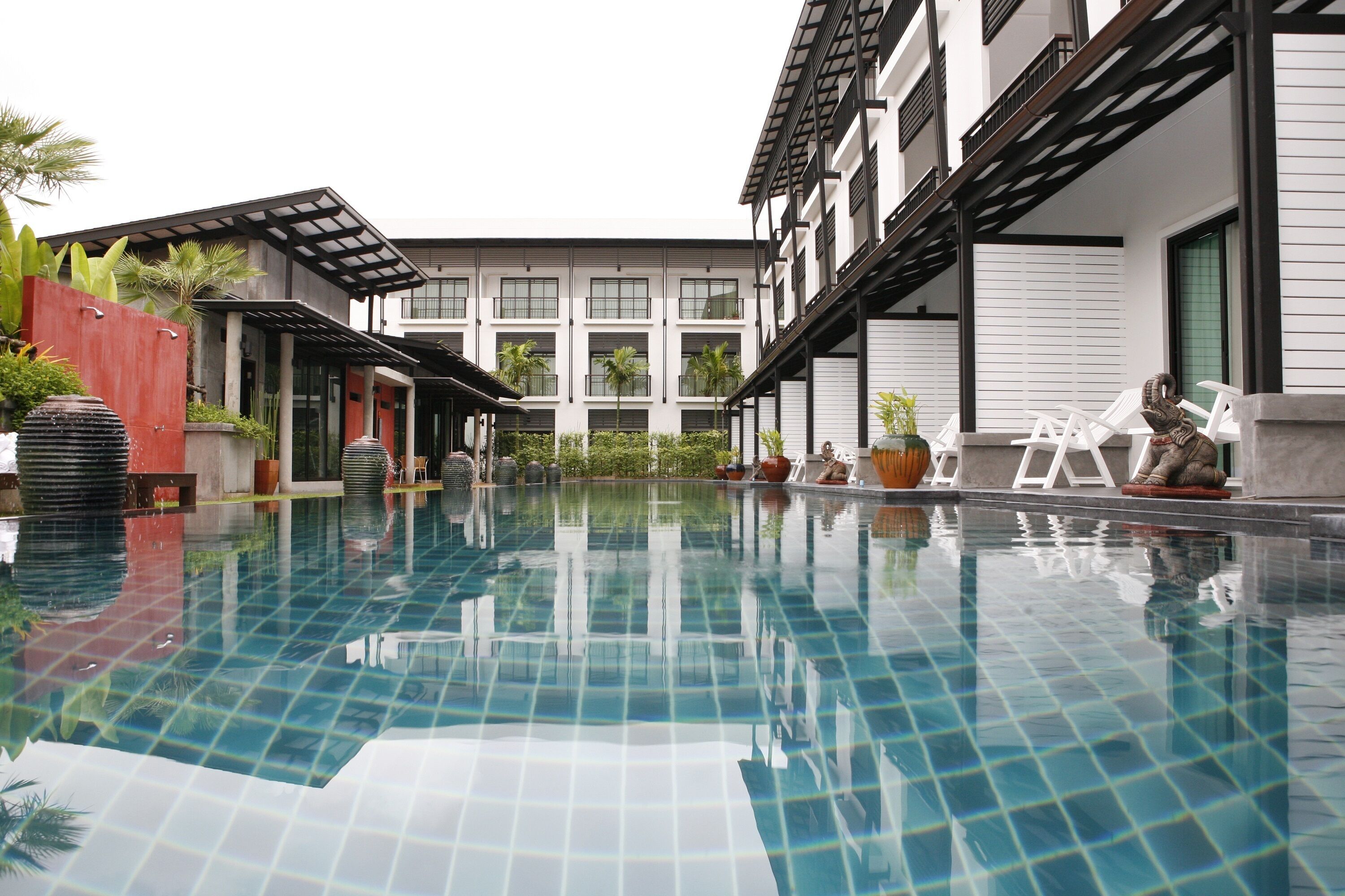 Phu-Ke-Ta, The Hip Service Apartment & Hotel