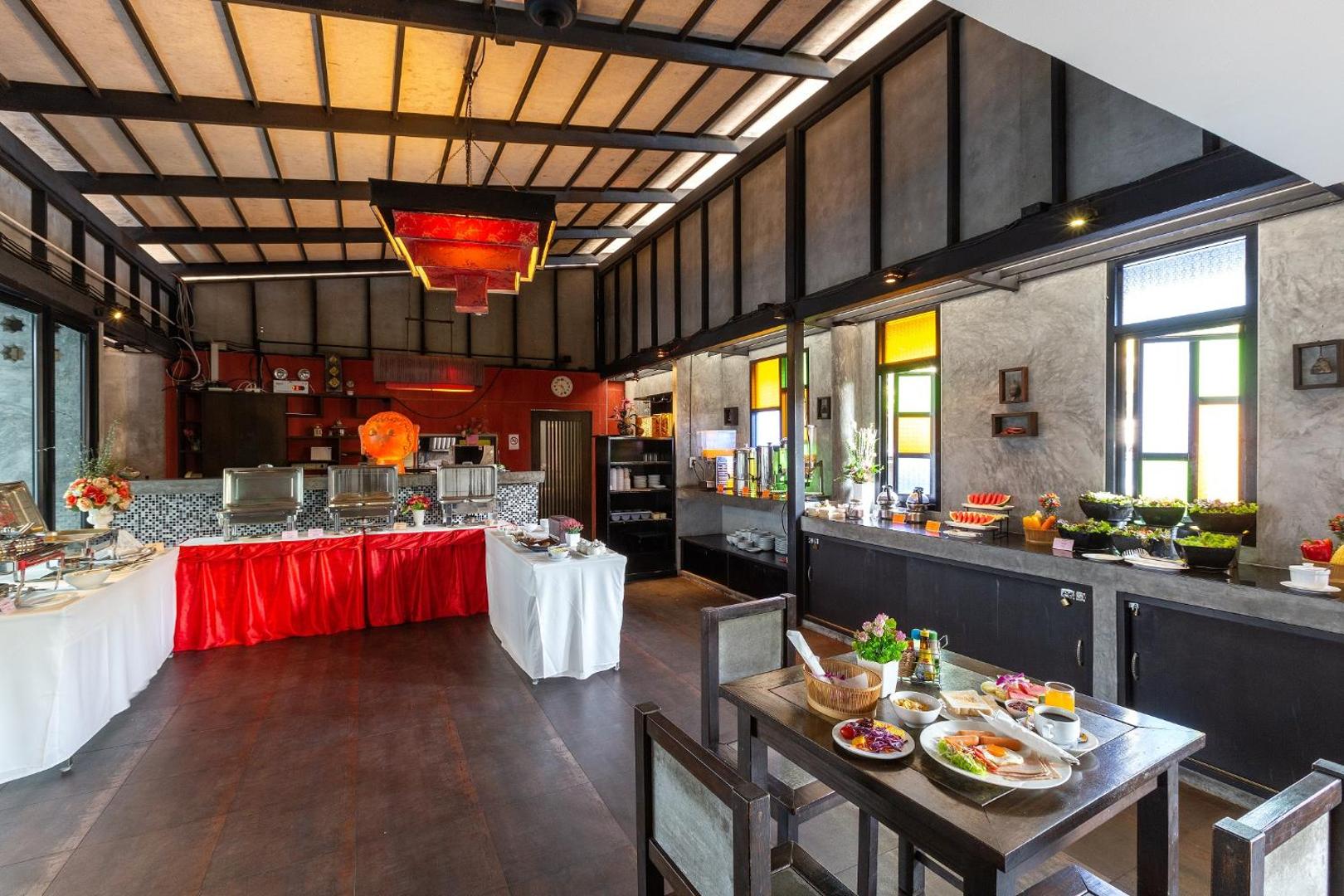 Phu-Ke-Ta, The Hip Service Apartment & Hotel