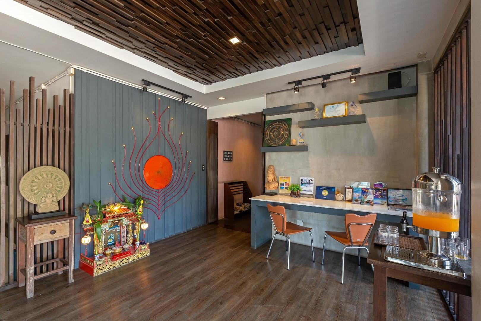 Phu-Ke-Ta, The Hip Service Apartment & Hotel