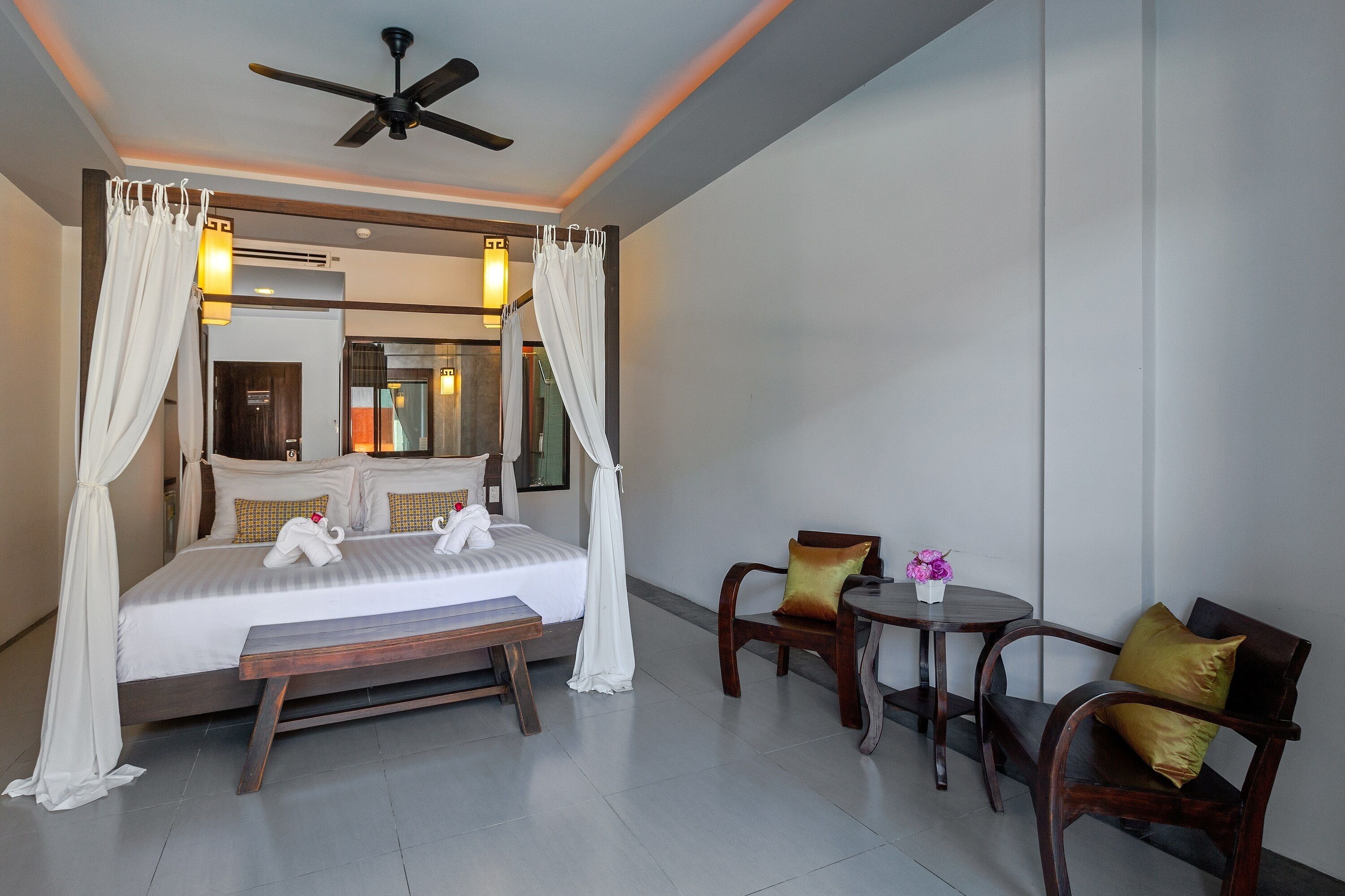 Phu-Ke-Ta, The Hip Service Apartment & Hotel