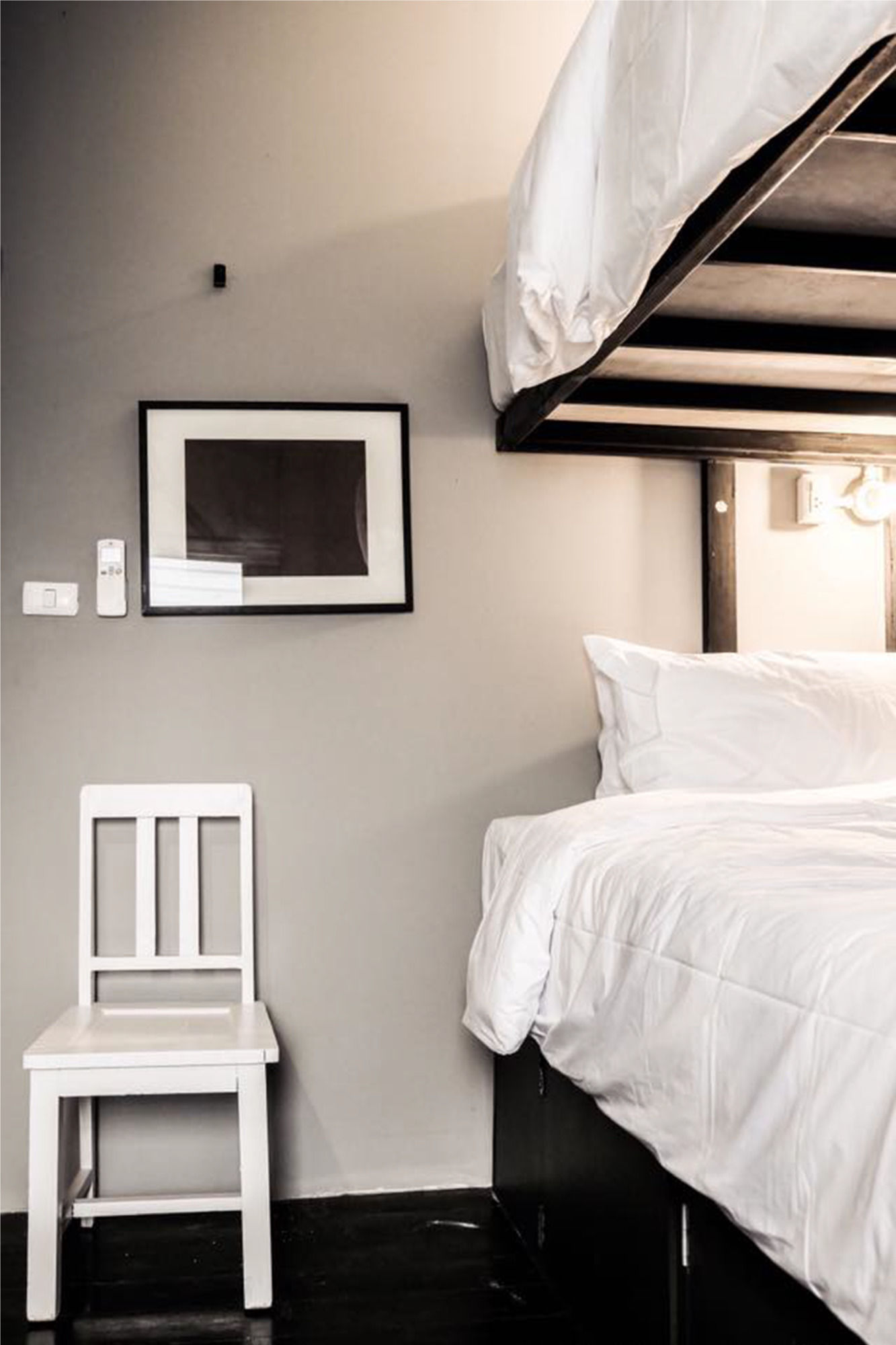 Phuket Capsule Hiden Pool Bar