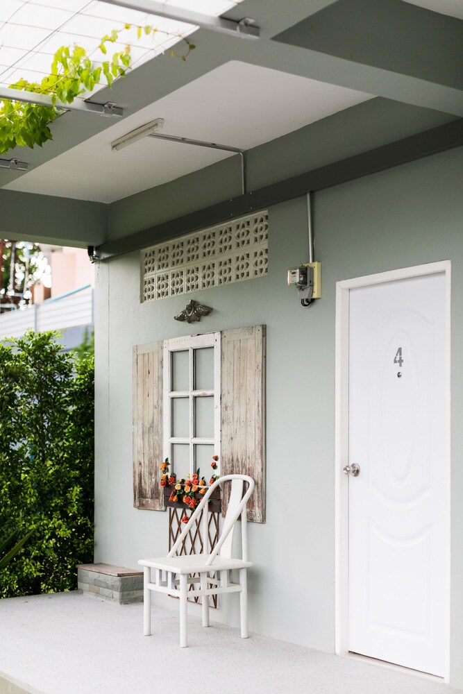 Phuket Nonnita Boutique Resort