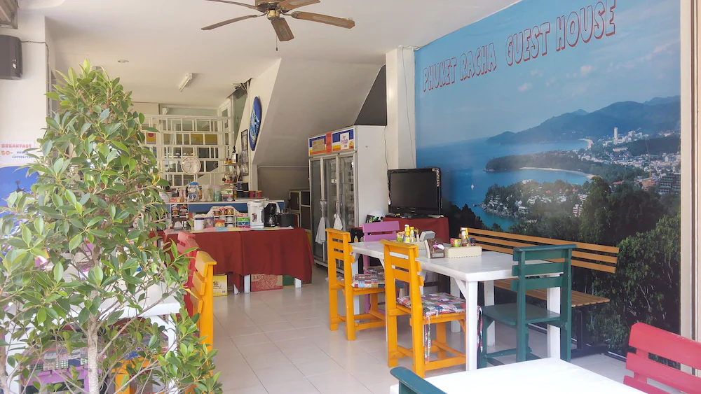 Phuket Racha Guesthouse