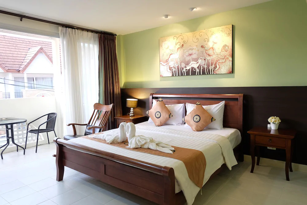 Phuket Racha Guesthouse