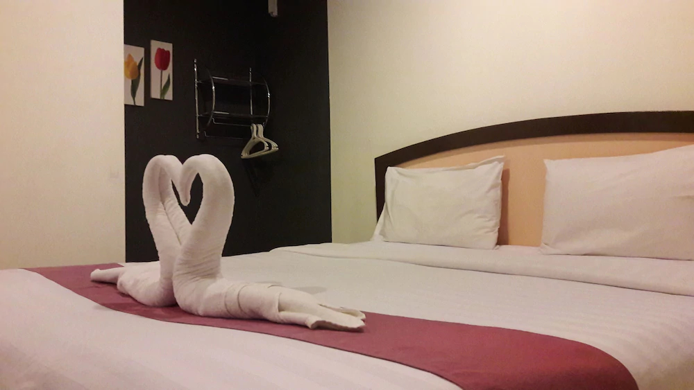 Phuket Racha Guesthouse