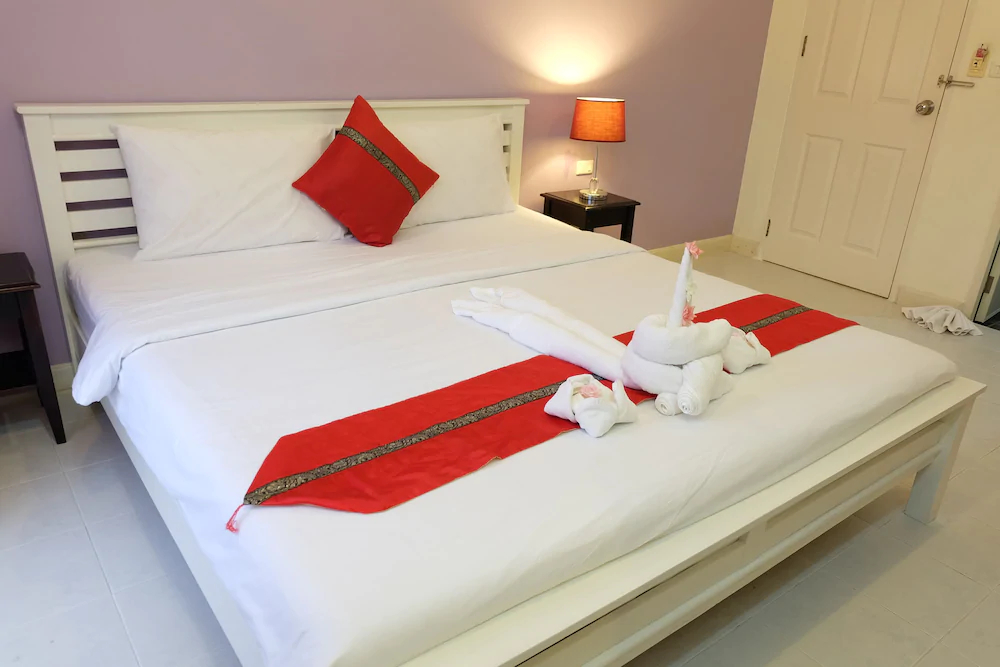 Phuket Racha Guesthouse