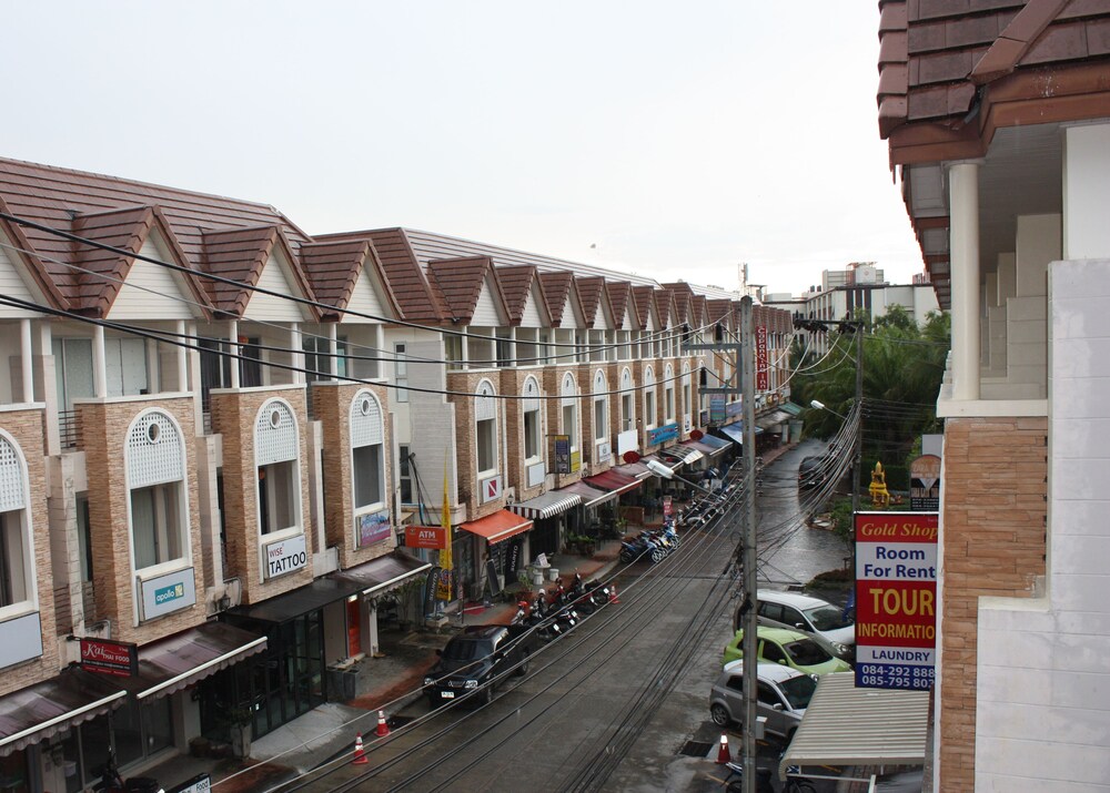 Phuket Racha Guesthouse