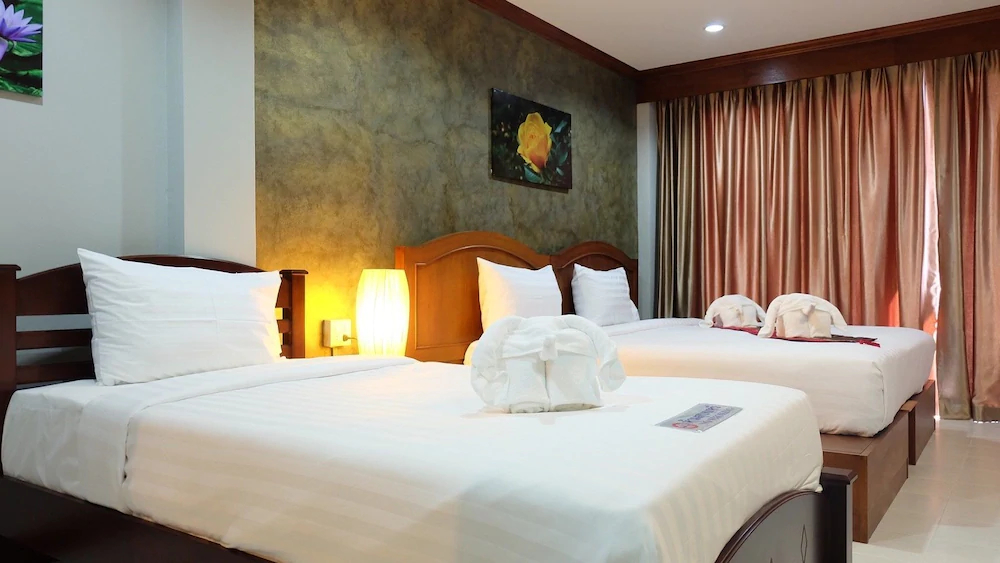 Phuket Racha Guesthouse