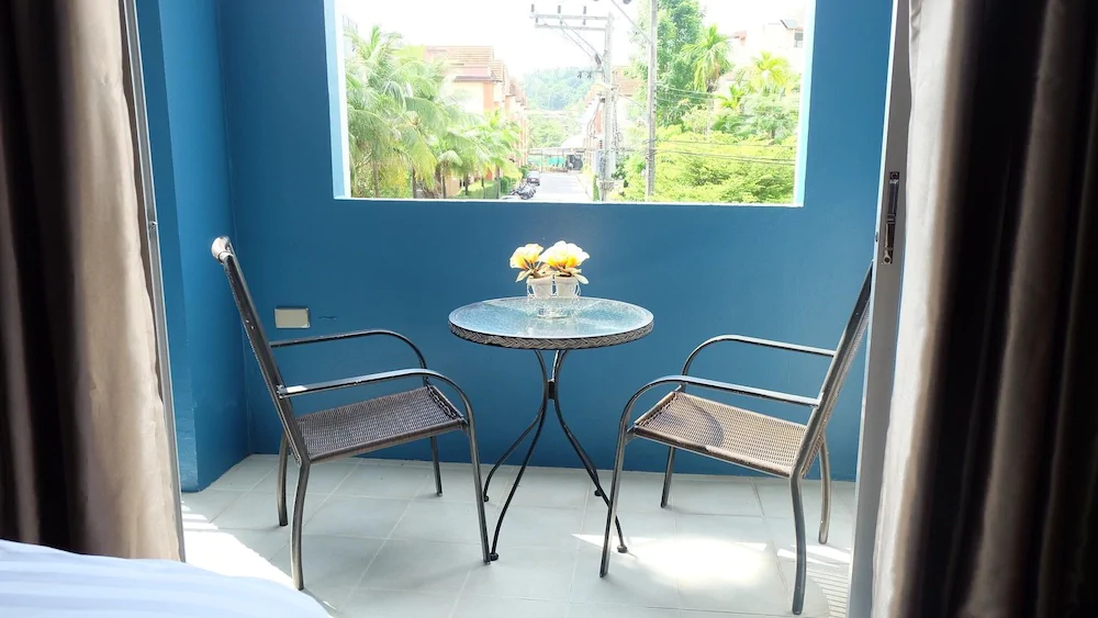 Phuket Racha Guesthouse