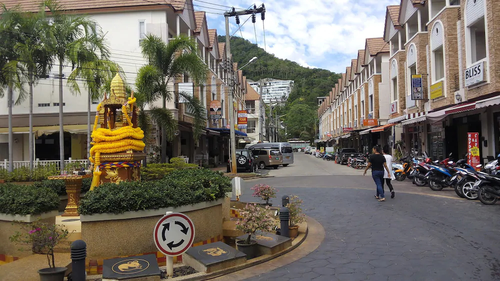 Phuket Racha Guesthouse