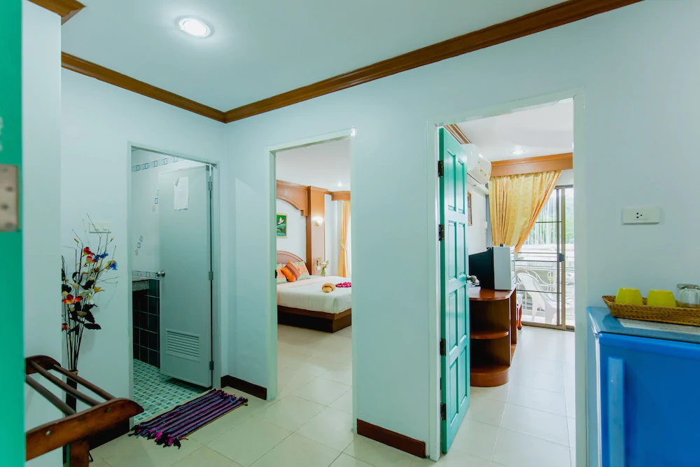 R K Guesthouse