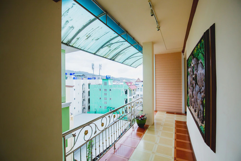 R K Guesthouse
