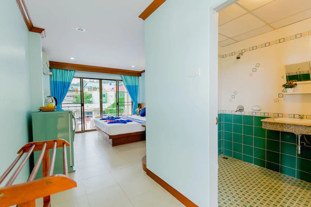 R K Guesthouse