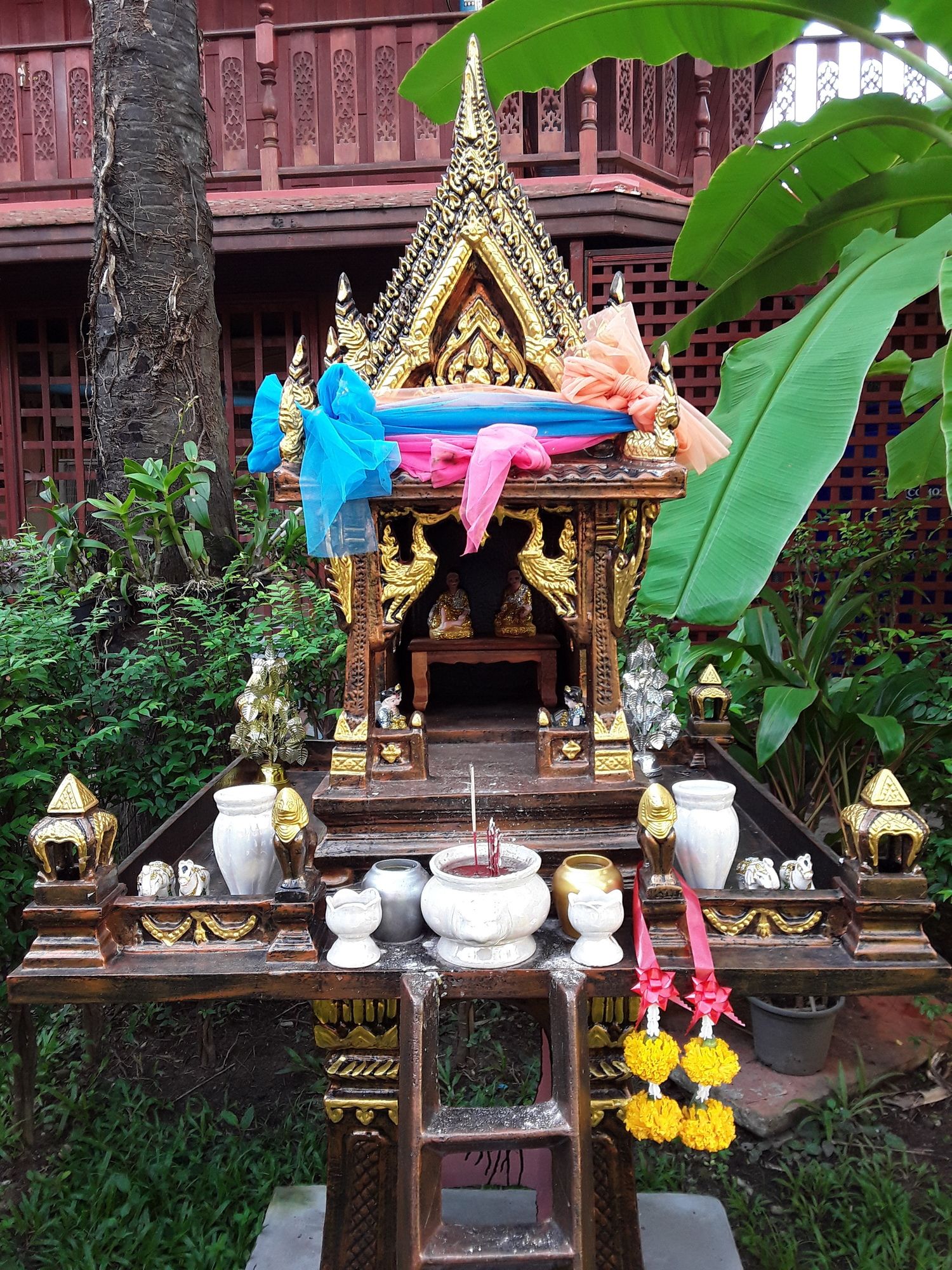 Royal Phawadee Village