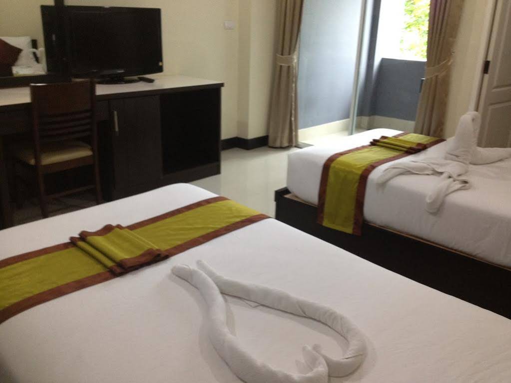 Santiphap Villa & Hotel