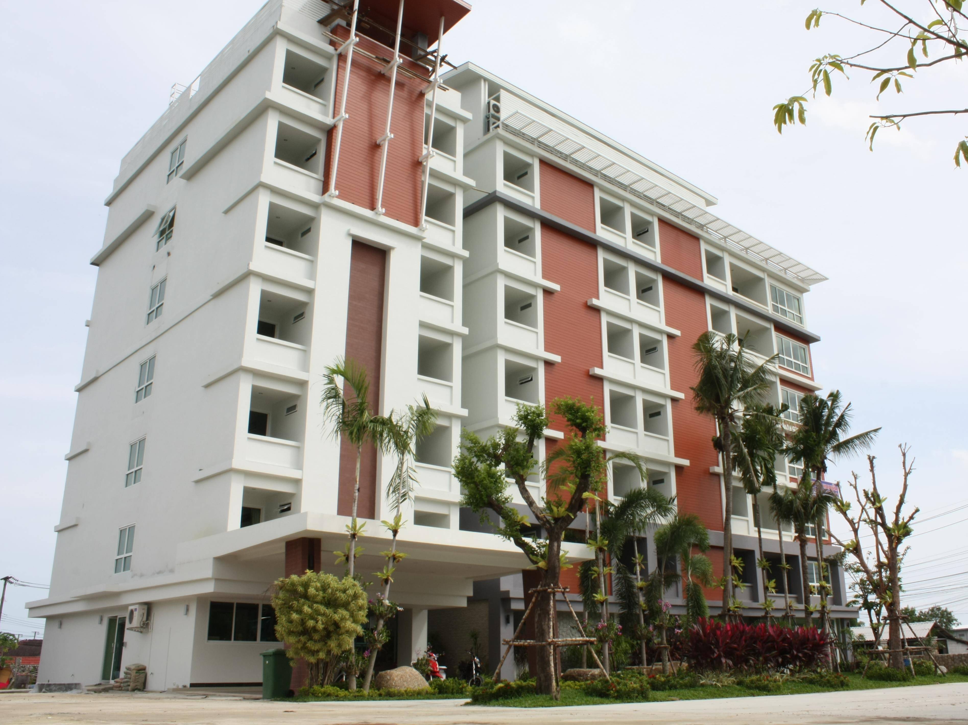 Santiphap Villa & Hotel