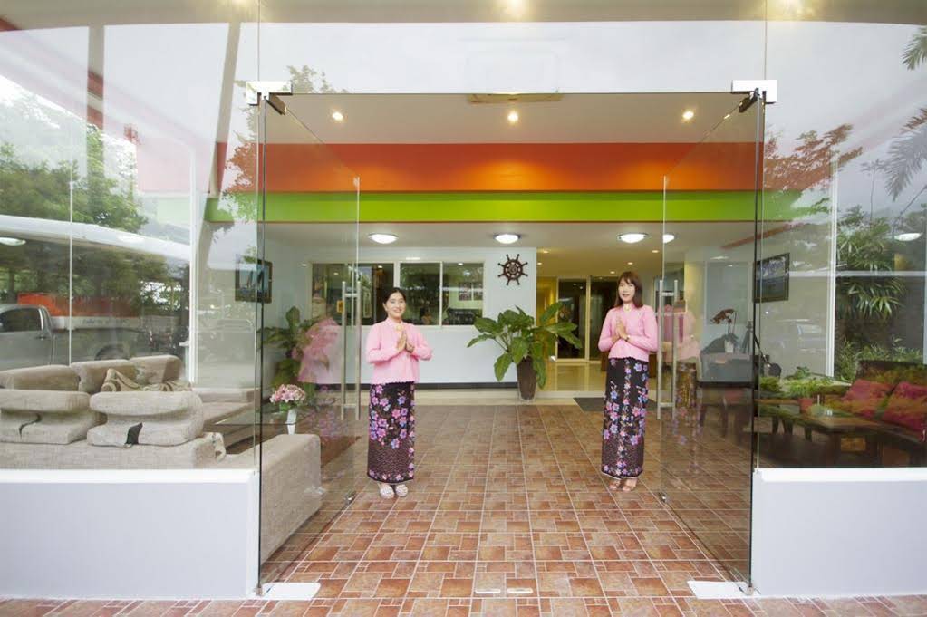 Santiphap Villa & Hotel