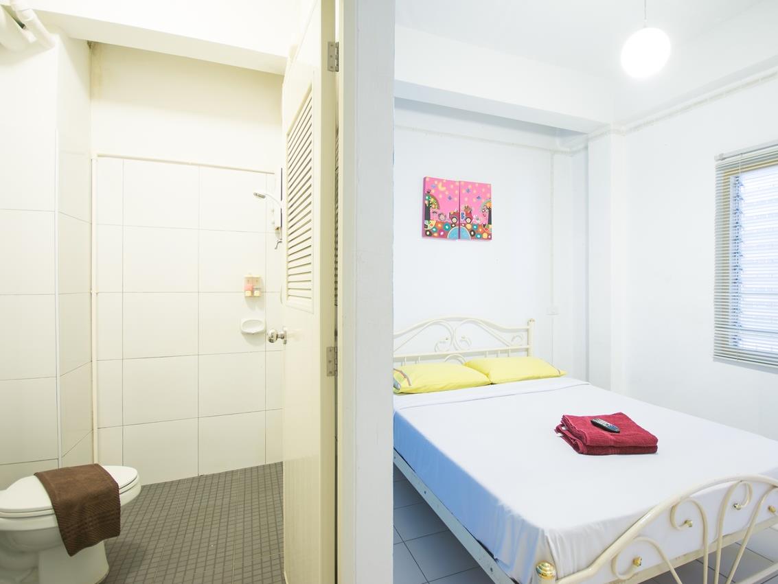 Sleep Sheep Phuket Hostel