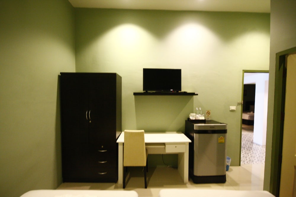 Surachet at 257 Boutique House