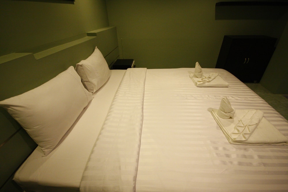 Surachet at 257 Boutique House