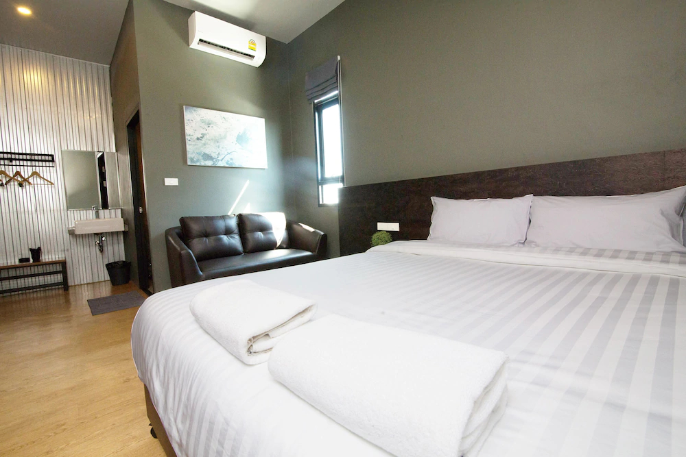 The Arbern Hostel x Bistro