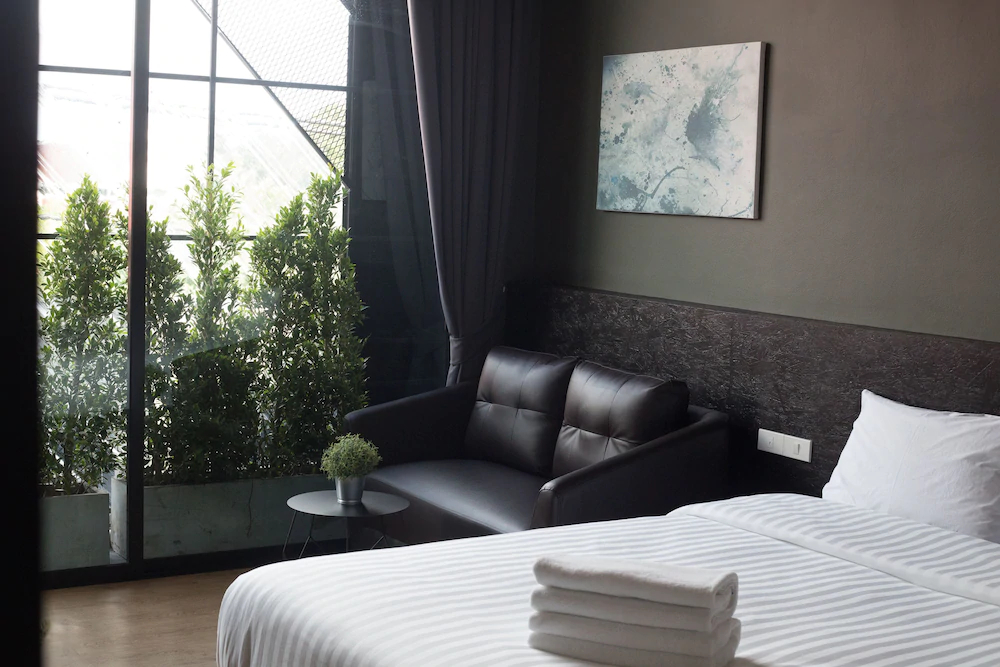 The Arbern Hostel x Bistro