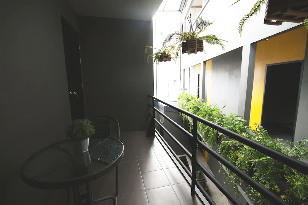 The Arbern Hostel x Bistro