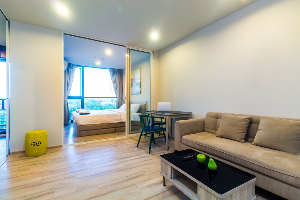 THE BASE Height by Lofty Villas
