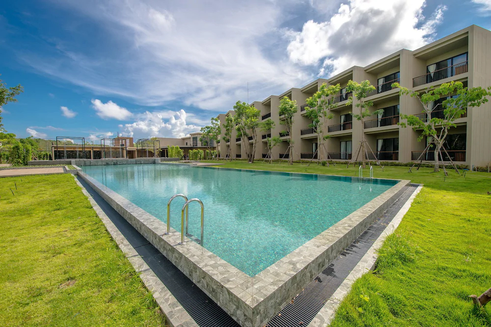 The Gallery Hotel Naiharn