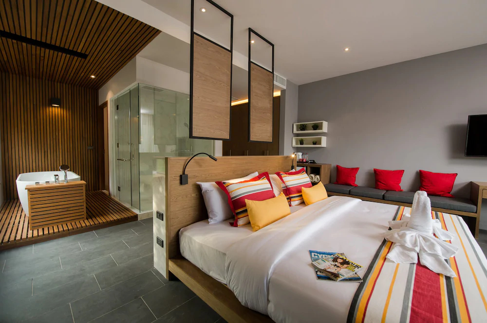 The Gallery Hotel Naiharn