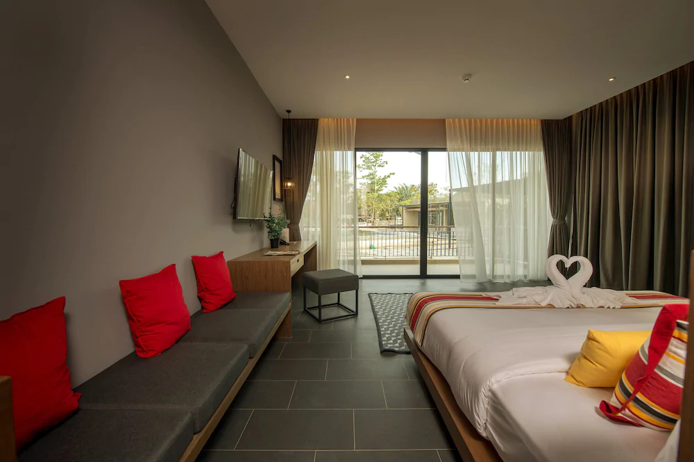 The Gallery Hotel Naiharn