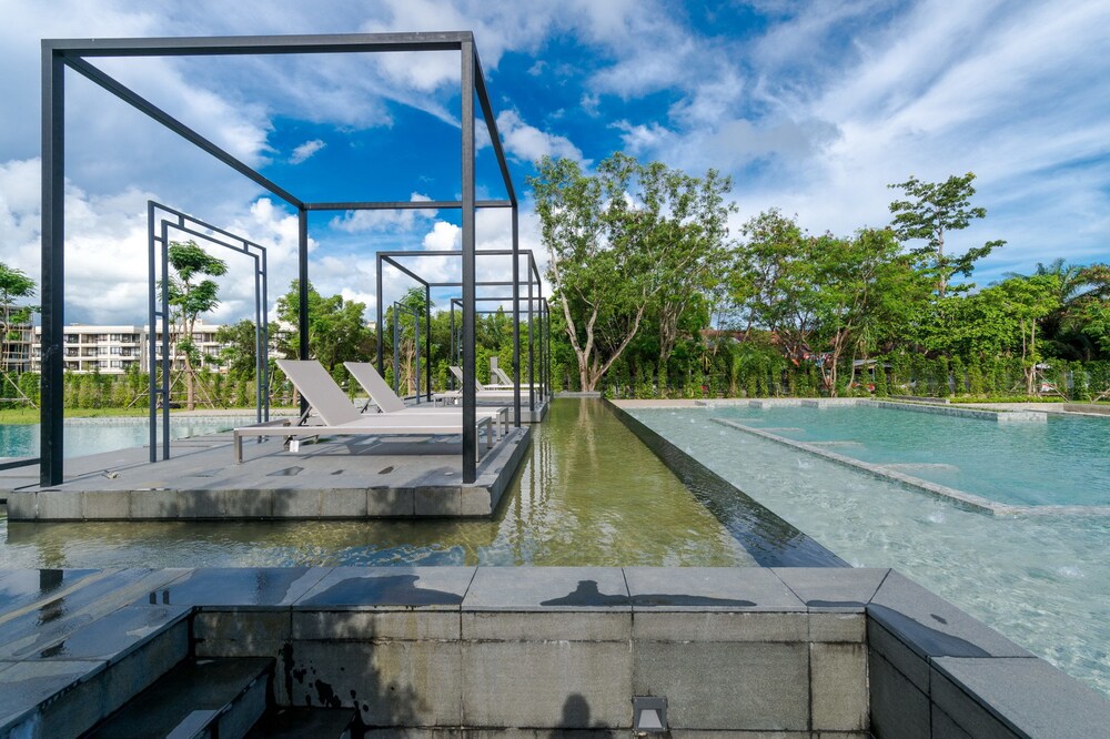 The Gallery Hotel Naiharn