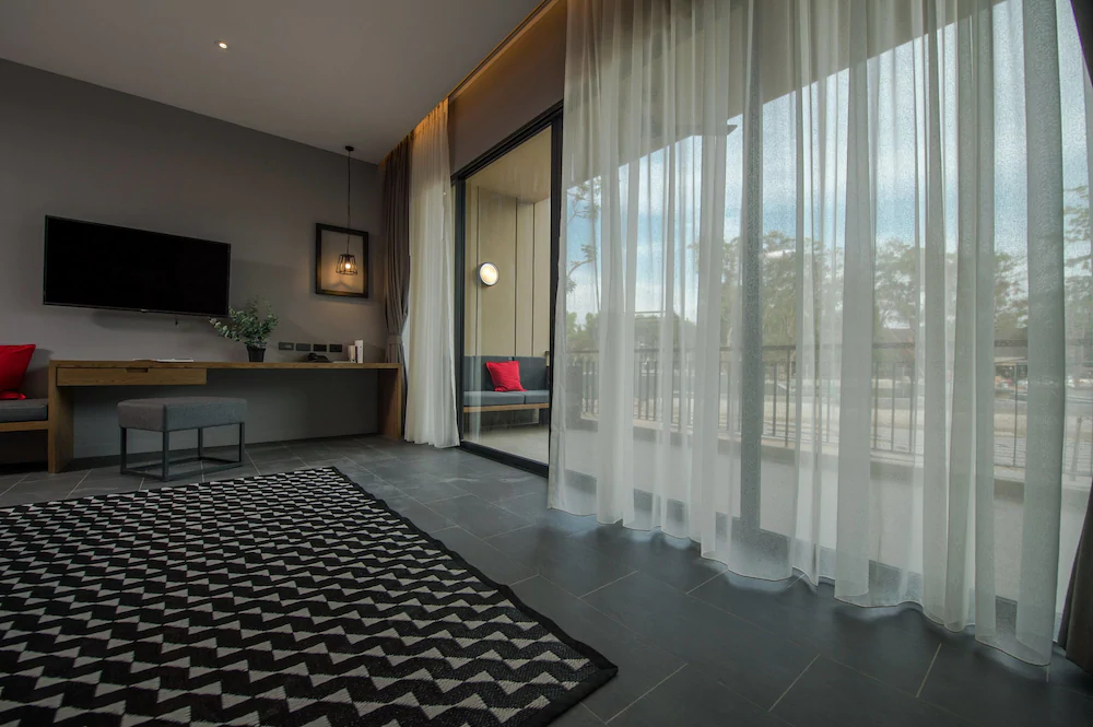 The Gallery Hotel Naiharn