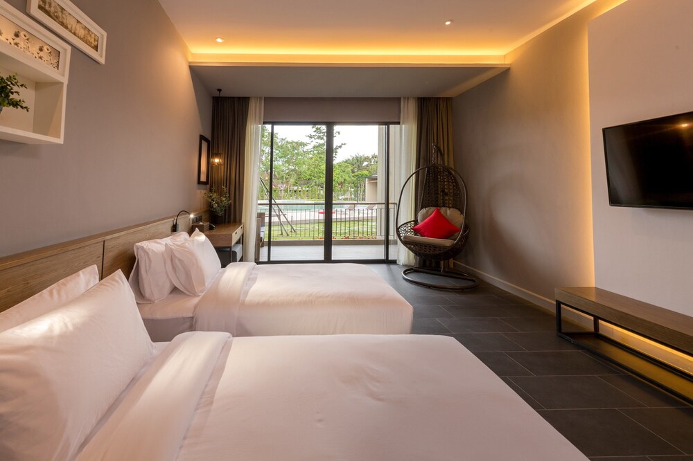 The Gallery Hotel Naiharn