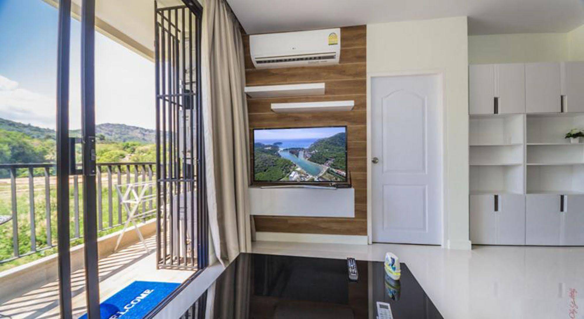 The Lago Apartments by Tropiclook